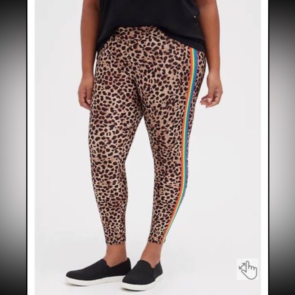 BNWT Torrid Plus Size 2 (18-20) Cheetah Rainbow Liquid Leggings